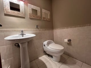 Alquiler de apartamento 2 Dormitorio Primer Nivel en Edificio Zona 13 - Image 5