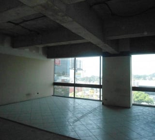 Oficina en renta en zona 11 CALZADA ROOSEVELT