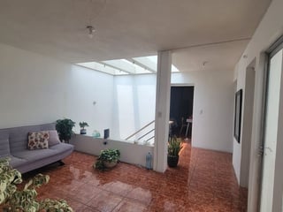 VILLA LINDA 2 / Casa en renta , zona 7 - 3