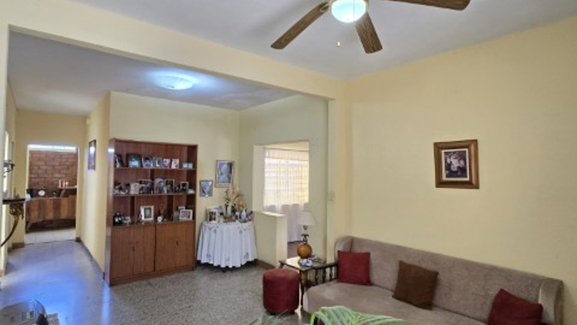 Casa Sola Residencial en Venta Zona 5 Ciudad Guatemala