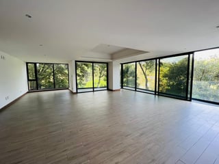 Alquilo  Lindo Apartamento Edificio dentro de Oakland Z. 10 - Image 5