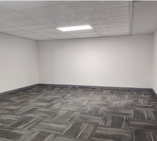 Oficina en renta cerca de Blvd. Los Próceres y Av. Reforma Ref-5890
