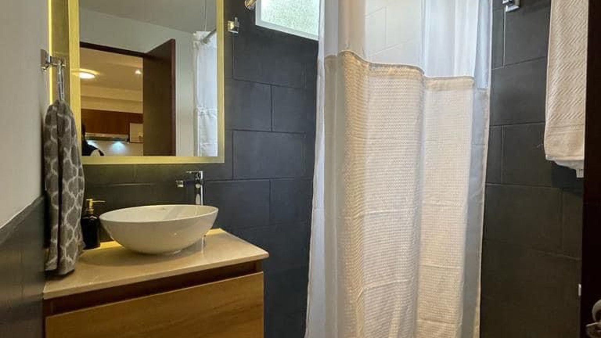 Apartamento en Renta en Edificio Badú, zona 16 - Miniatura 10