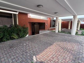 Elegante Casa en Condominio en El Prado, Ciudad de Guatemala - 2