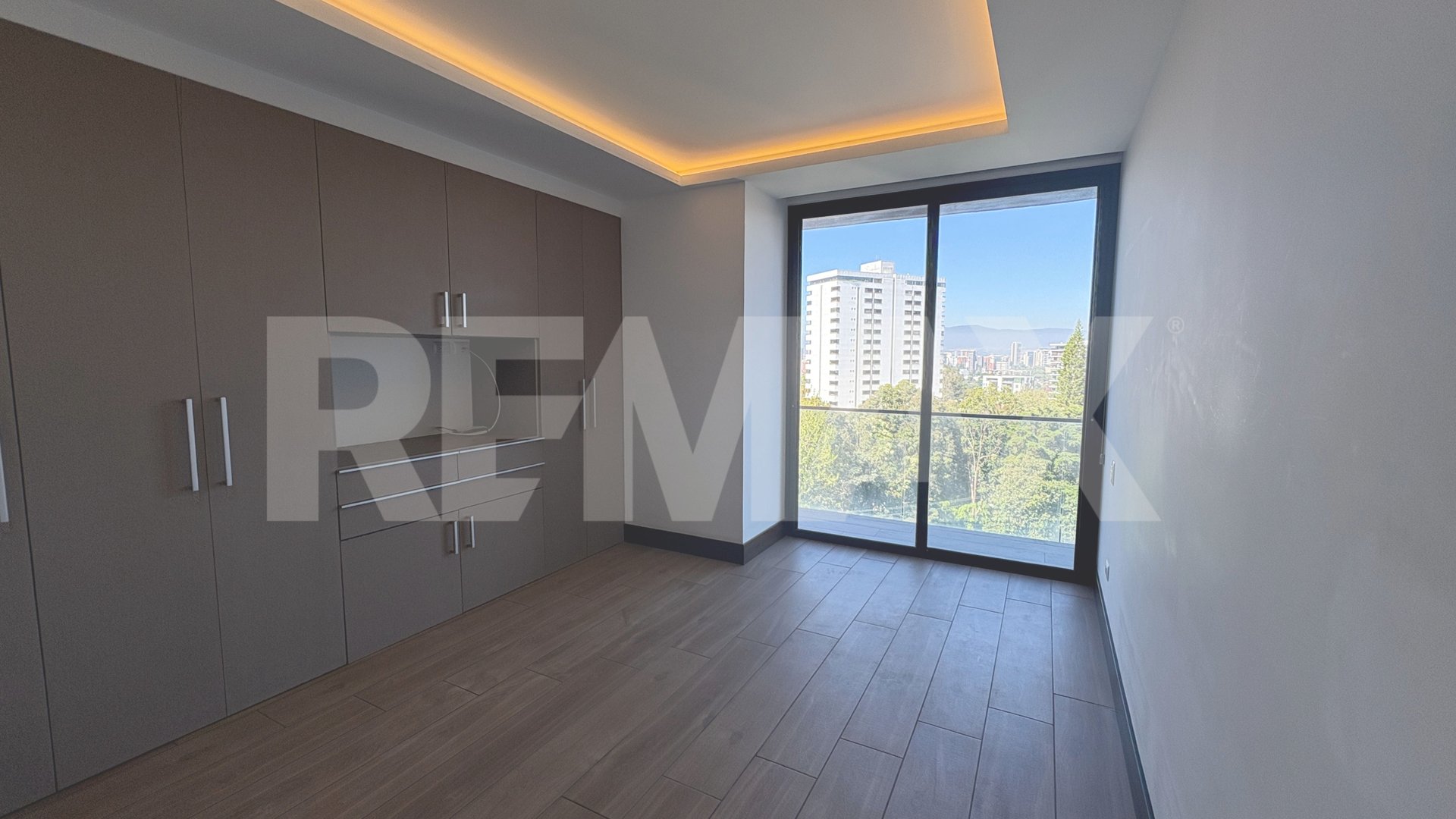 Apartamento en Renta en Baden zona 15 VH1 - Miniatura 3