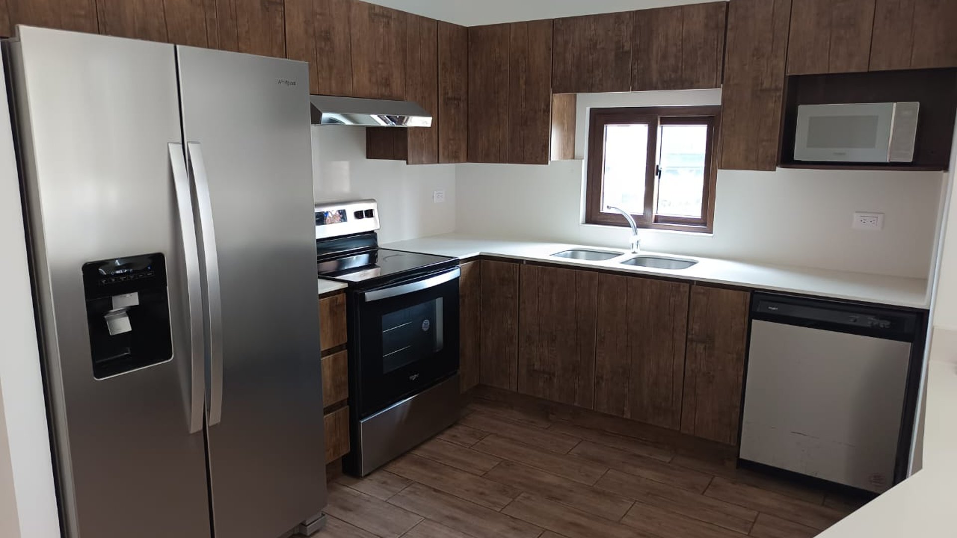 ???? APARTAMENTO EN RENTA – 2 HAB | MARQUÉS DE OAKLAND | ZONA 10 - Miniatura 2