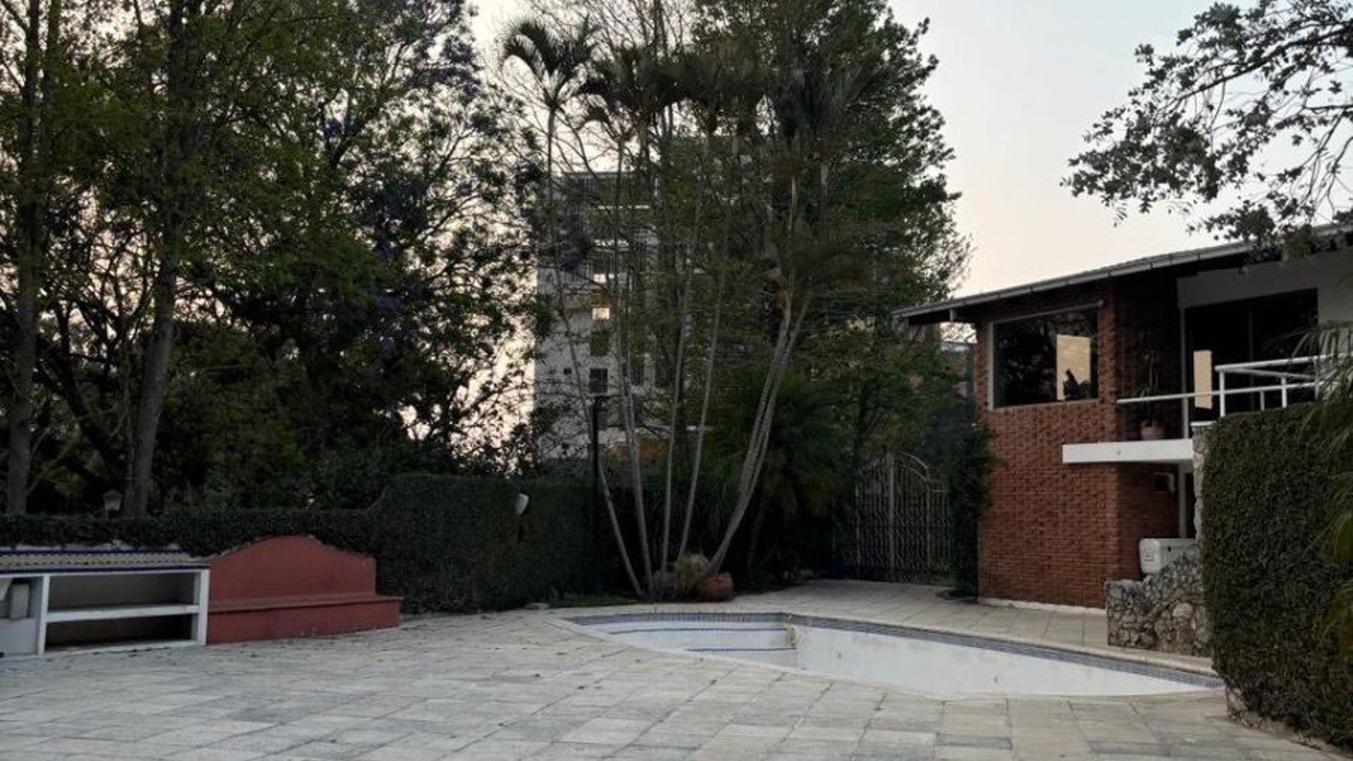 LOMAS ALTAS / Casa en venta , km 8 CES