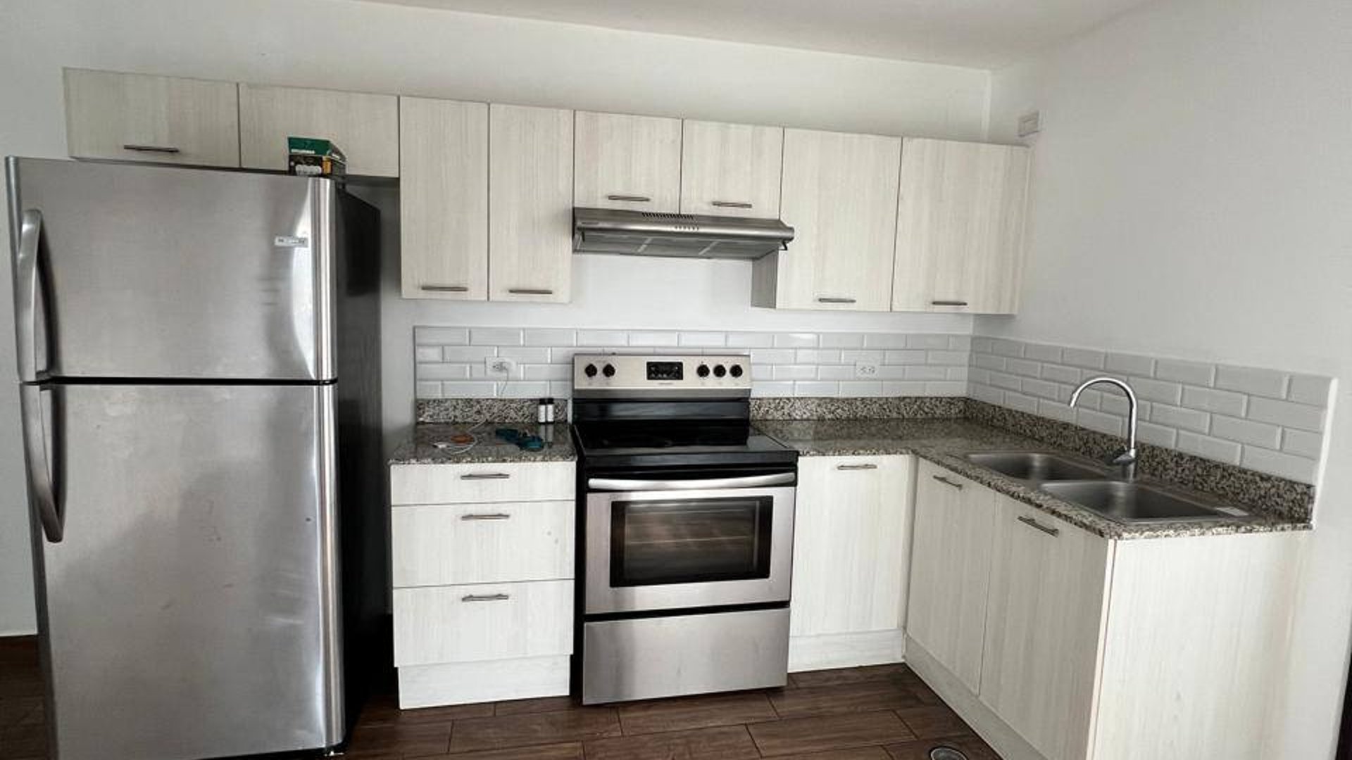 Apartamento en venta-renta en edificio Balmes 47 zona 11 - Miniatura 4