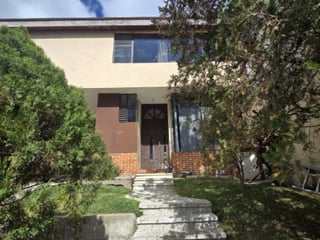 Casa en Venta Las Hojarascas Zona 1 de Mixco, Guatemala - 2
