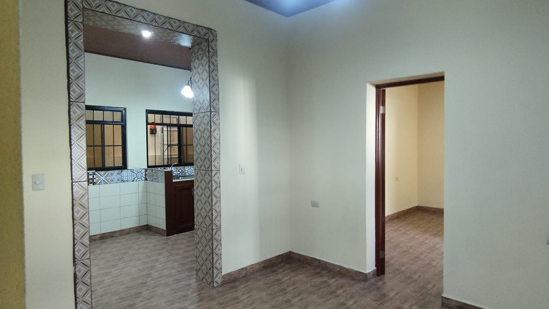 ???? CASA REMODELADA EN VENTA – 2 HAB | BARRIO MODERNO | ZONA 2 - Miniatura 5