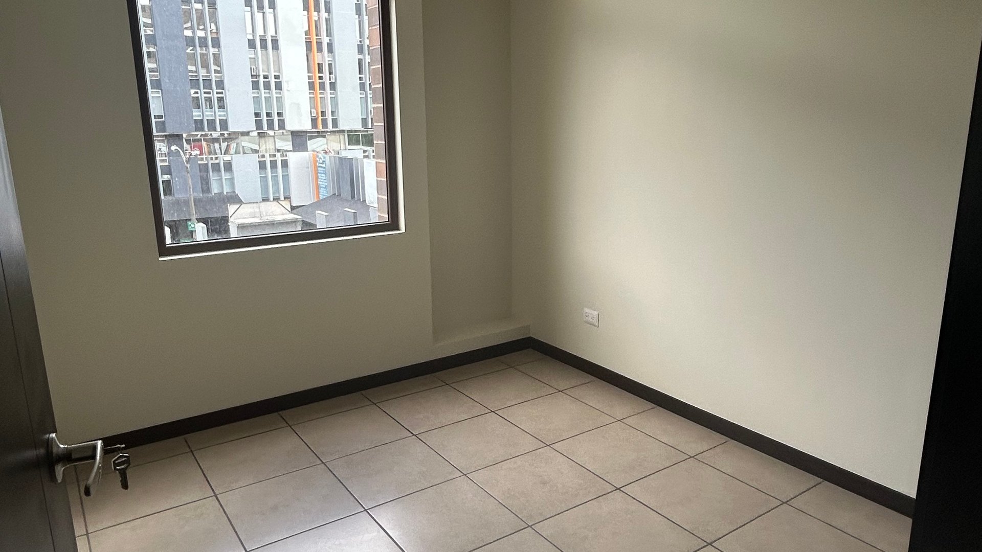 Amplio y céntrico apartamento en venta - Miniatura 5