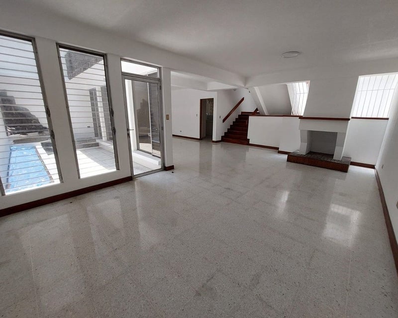 Casa en Renta a 20 mts de Av. Las Américas – Zona 13