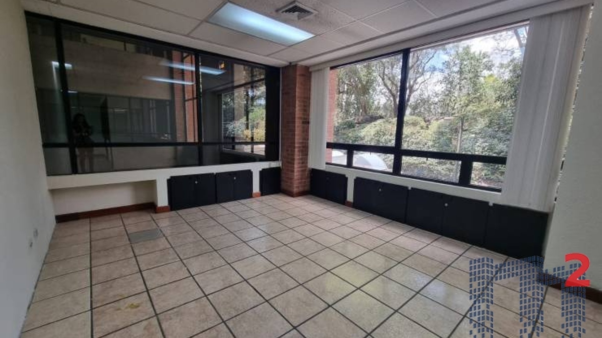 Oficina en Renta, Zona 14 (R10405) - Miniatura 3