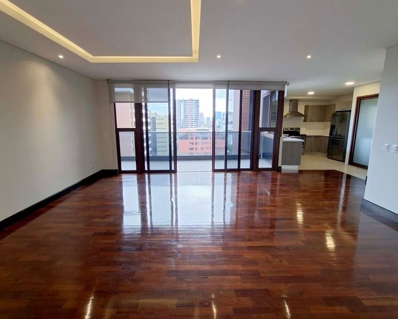 Alquiler apartamento de lujo 2 Dormitorios en Santa Inés Zona 14