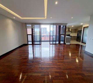 Alquiler apartamento de lujo 2 Dormitorios en Santa Inés Zona 14