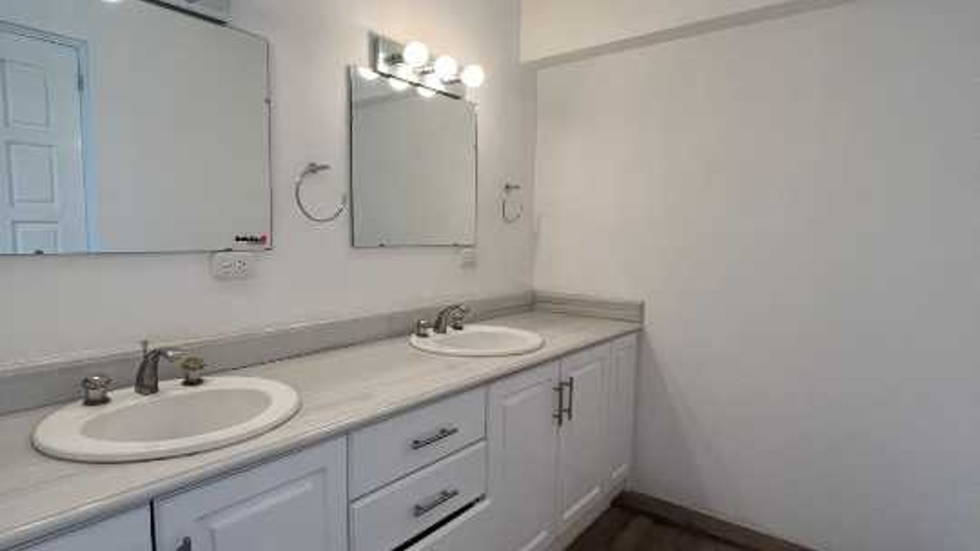 Vendo Lindo y Amplio Penthouse Edificio Antiguo zona 14 - Miniatura 22