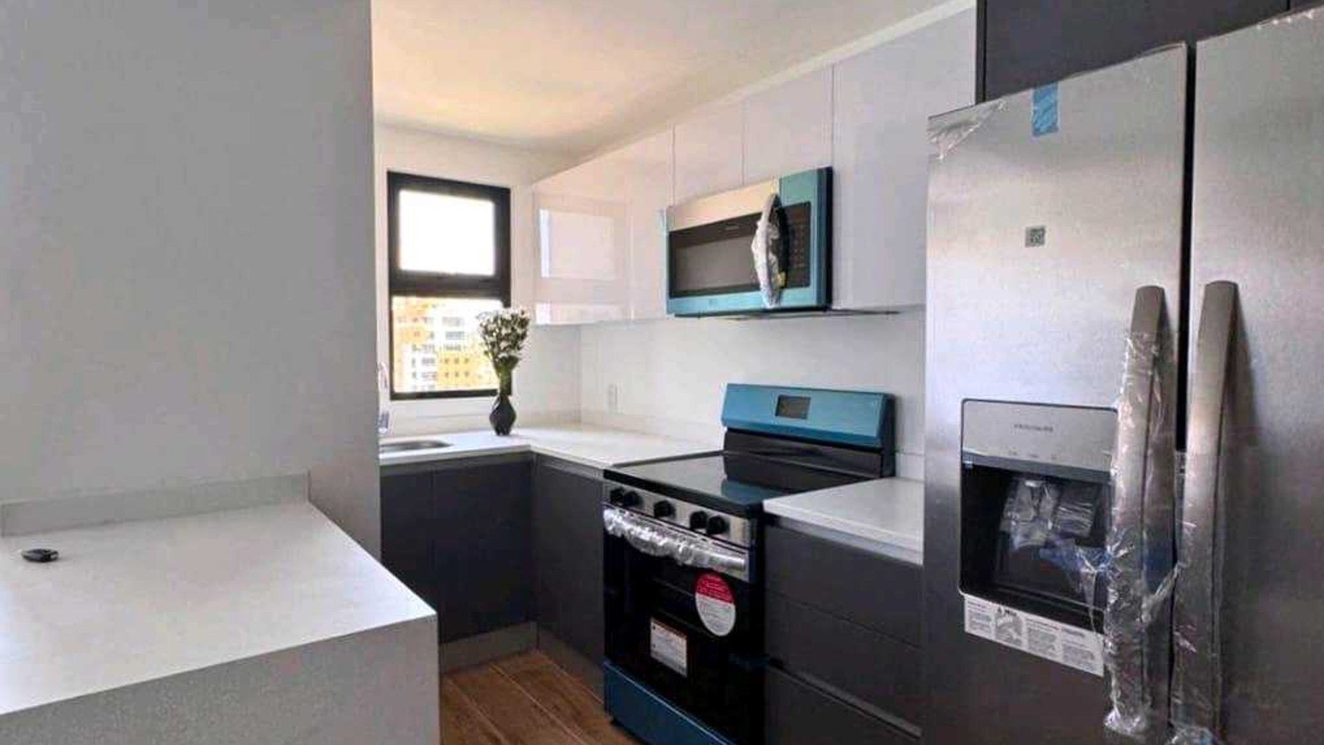 APARTAMENTO AMUEBLADO EN VENTA/ ALQUILER ???? Edificio Alena, Zona 15 VH2 - Miniatura 2