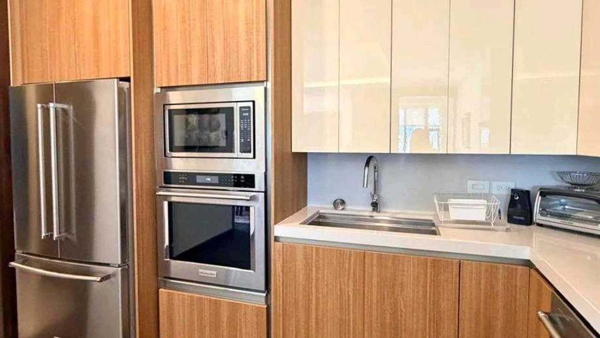 APARTAMENTO EN ALQUILER (AMUEBLADO) / VENTA ???? Edificio Echo , Zona 14 - Miniatura 3