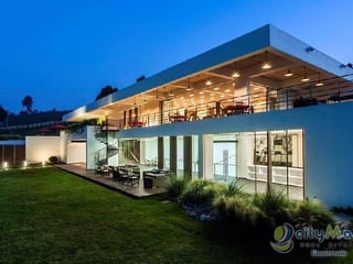 Moderna Casa Construccion El PULTE Zona 16 Guatemala - Image 1
