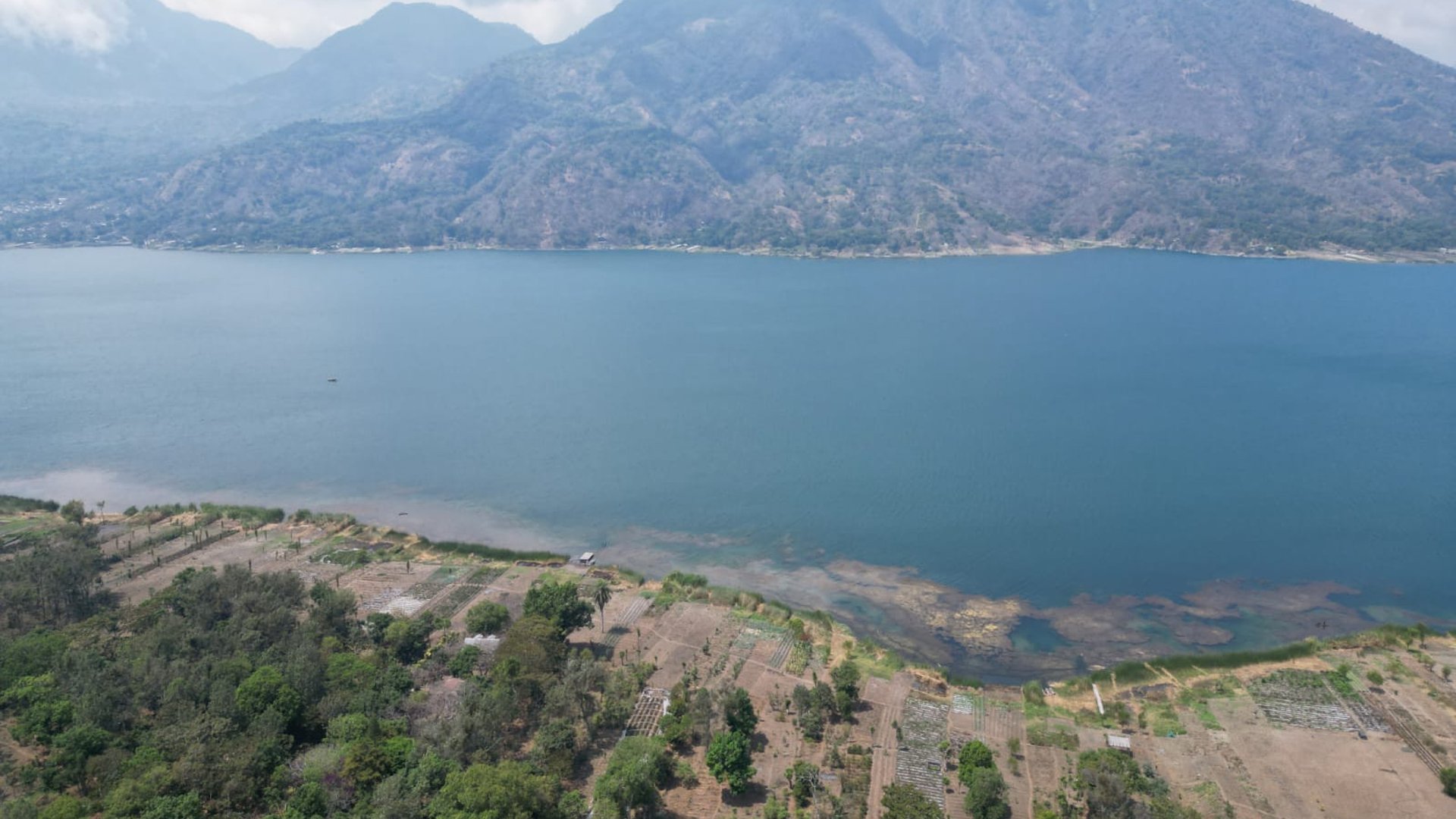 VENDO TERRENO A ORILLA DEL LAGO, SANTIAGO ATITLÁN