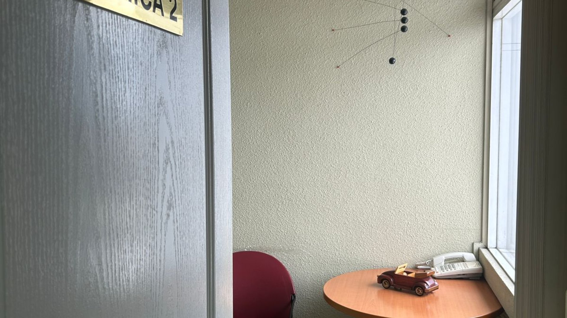 Renta de Clinica en centro medico 2 zona 10 - Miniatura 6