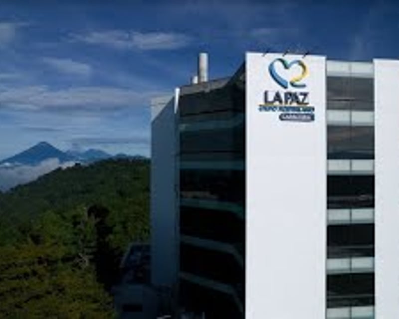 📍 CLÍNICA MÉDICA EN RENTA – 3 CONS | HOSPITAL LA PAZ | CAES KM 22
