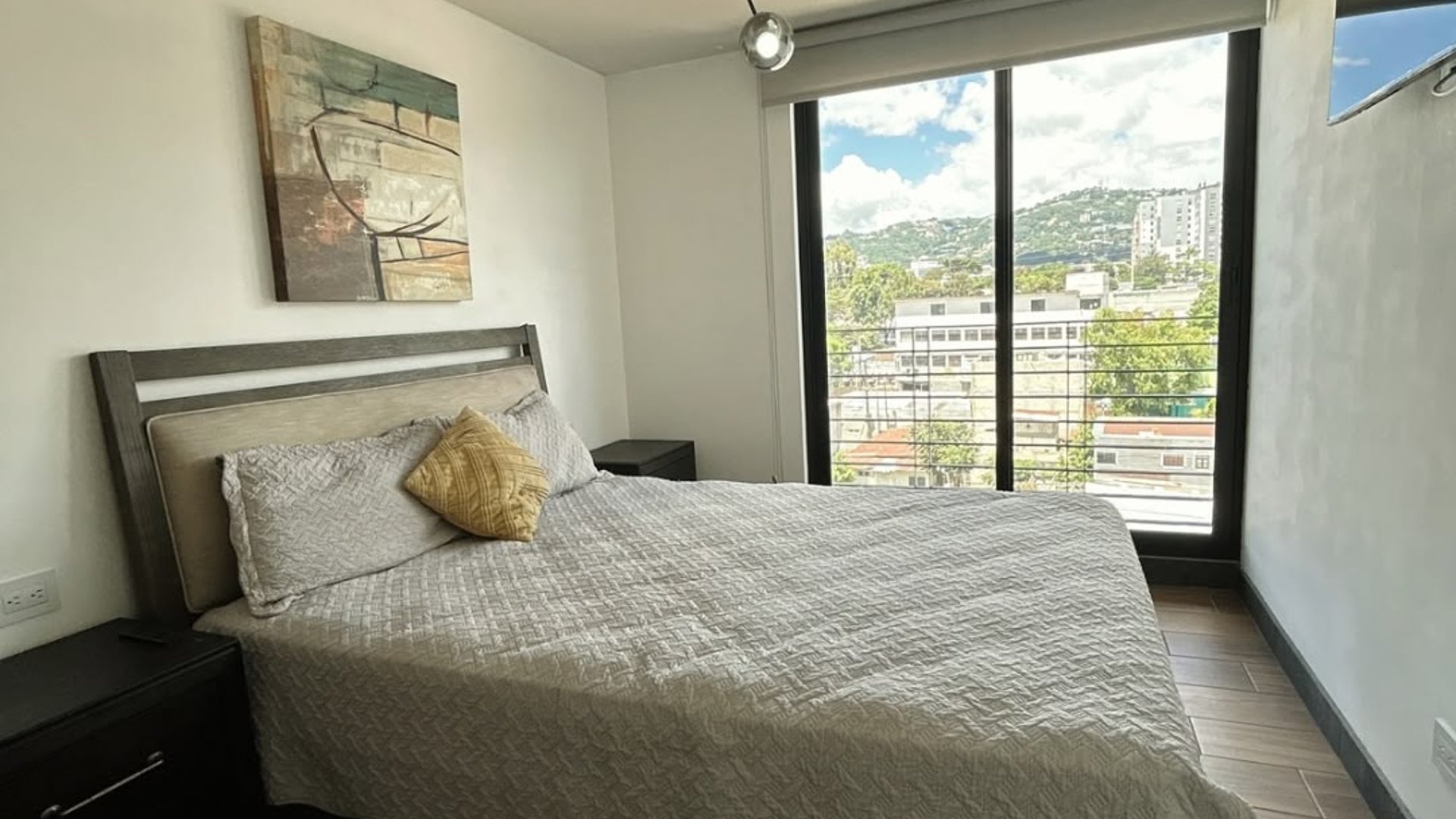 Apartamento en renta Amueblado en zona 14 - Miniatura 5