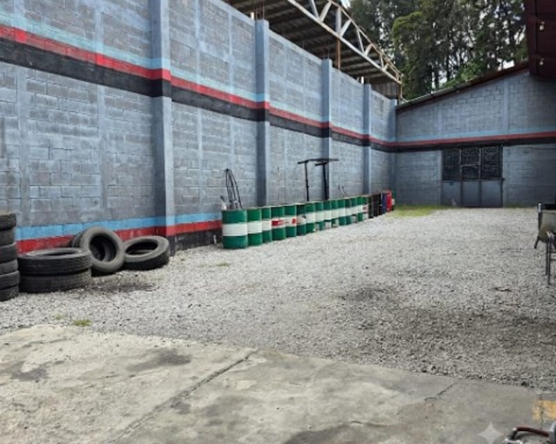 Terreno y Bodega en Renta Bulevar El Caminero Z.6 Mixco