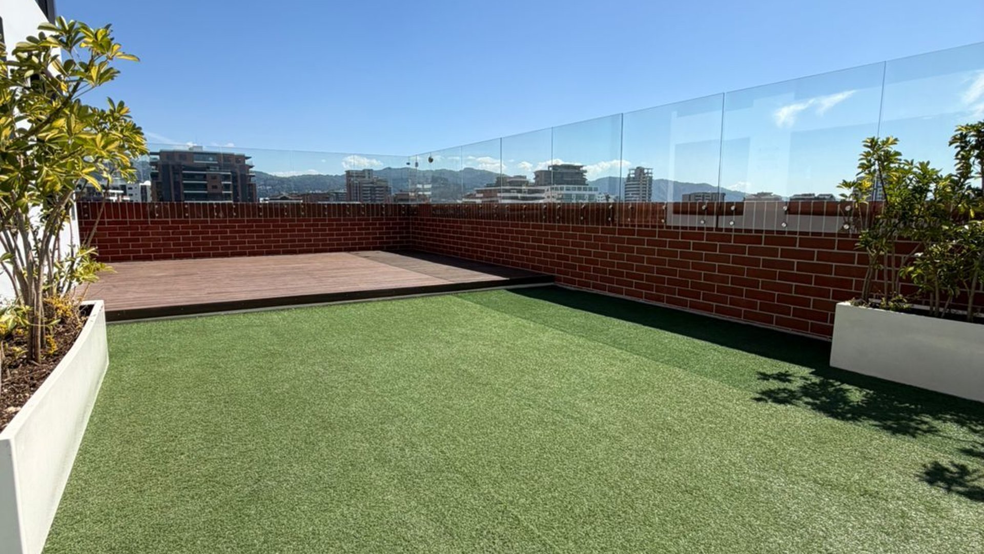Apartamento amueblado en renta en zona 13 / Inara - Miniatura 16