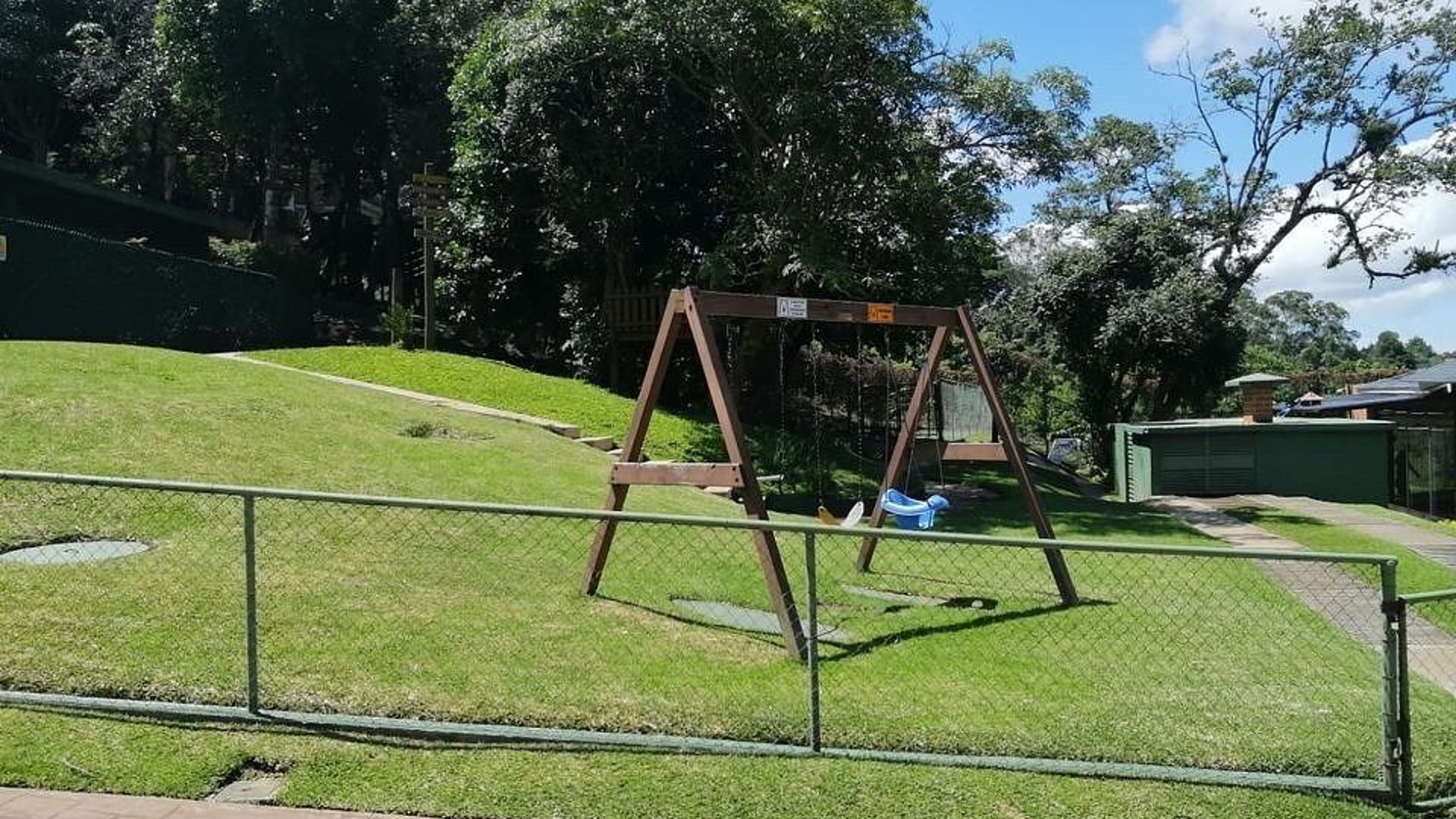 TERRENO GRANDE EN VENTA EN CONDOMINIO COLINAS DE CASTEL‼️ - Miniatura 5