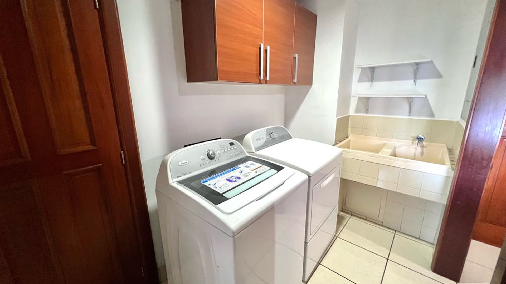 ALQUILER DE AMPLIO APARTAMENTO - MARQUÉS DEL VALLE, ZONA 14 - Miniatura 15
