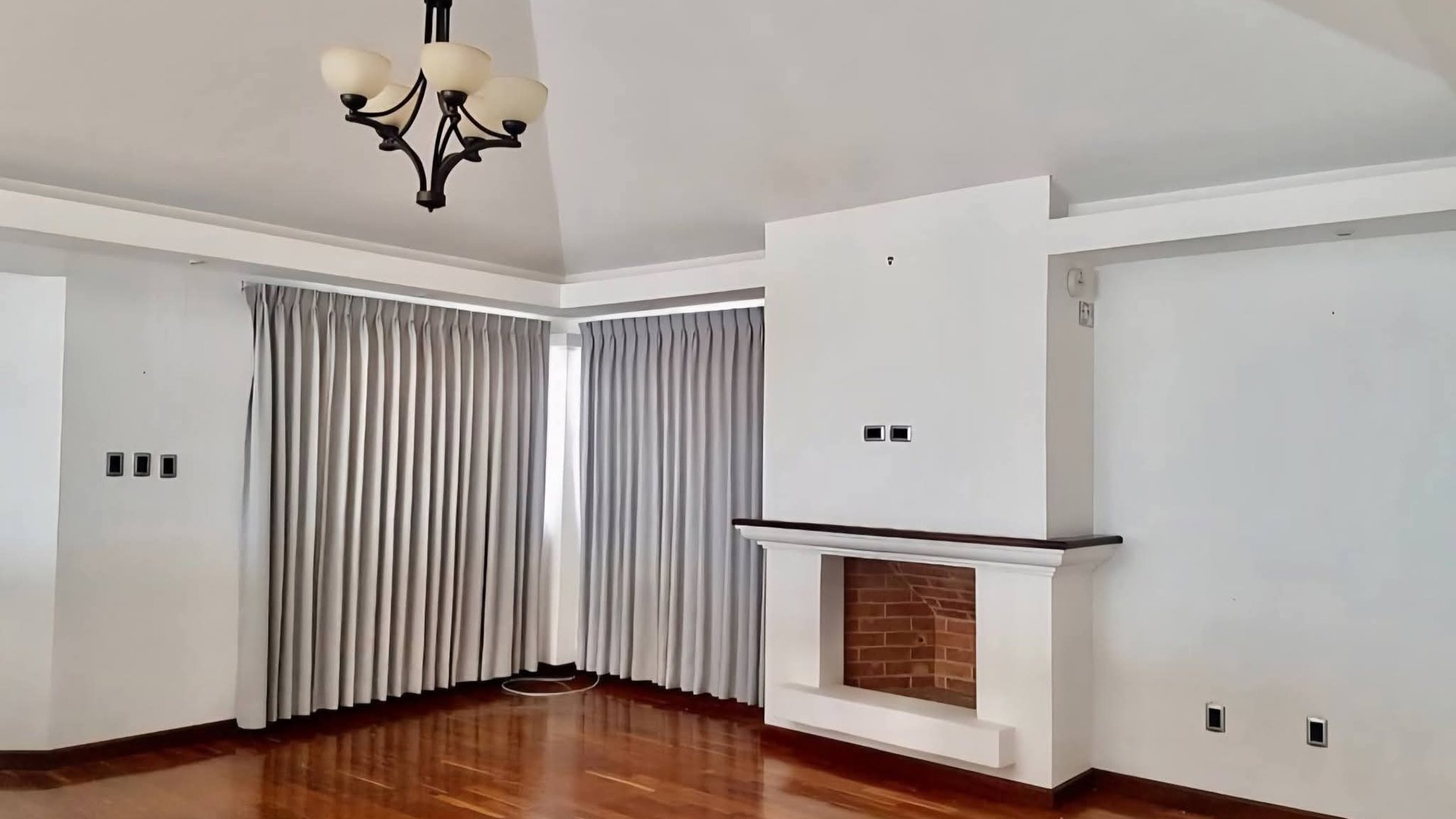 Espectacular casa en venta zona 16, La montaña. - Miniatura 9