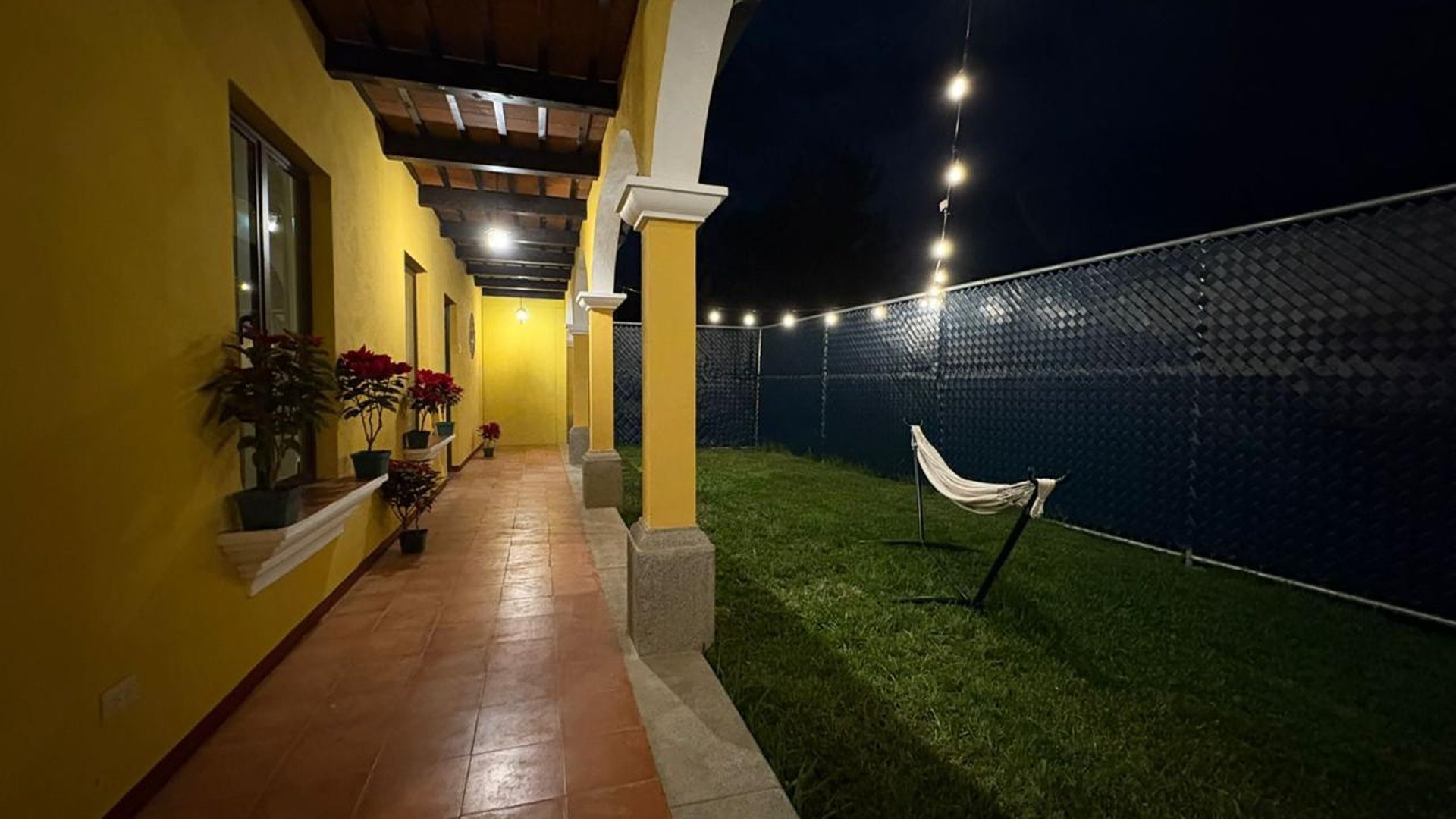Casa amueblada en alquiler, San Pedro Las Huertas Antigua Guatemala