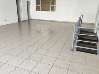 Ofi-bodega en alquiler entrada de carretera hacia San José Pinula - 5