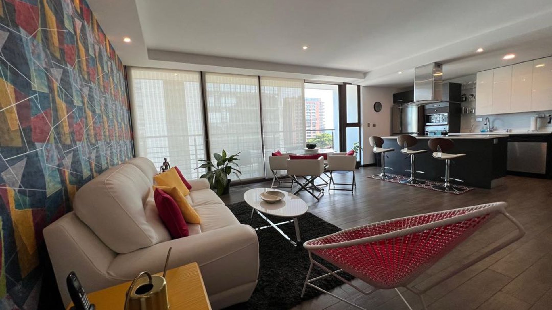 Alquiler de apartamento amueblado de 2 Dormitorios en zona 10 (B)