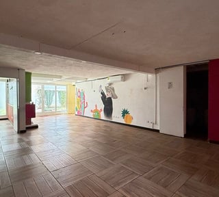 Casa Comercial en Renta | Zona 14