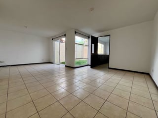 *Venta amplia casa Km 30.5 Carr.El Salvador | Alamedas Sto Domingo* - 3
