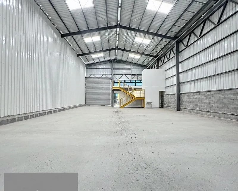 Bodega en Renta o Venta Villa canales