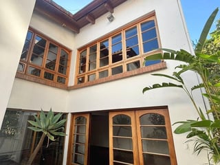 Casa en venta con jardín de 3 habitaciones en zona 14 Ref-5565 - Image 10