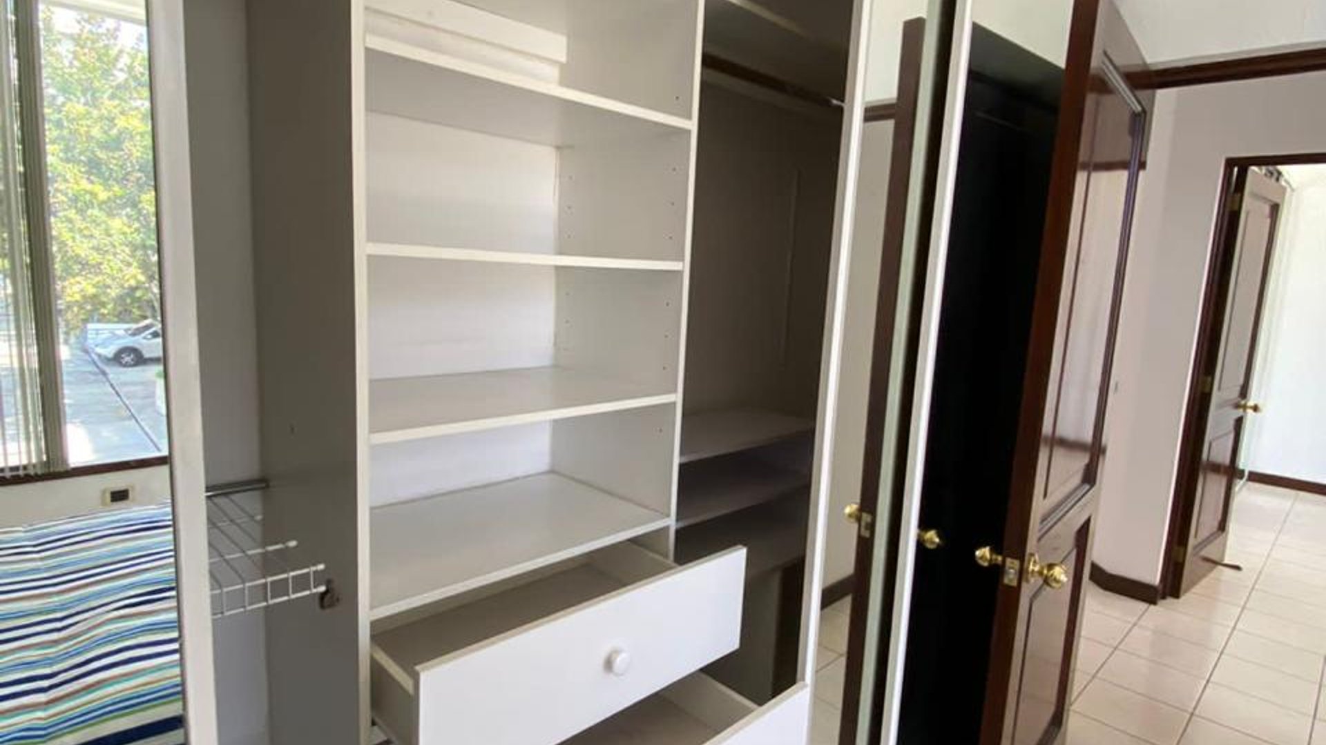 Apartamento semiamueblado - 2 habitaciones en zona 15 Ref-5942 - Miniatura 11