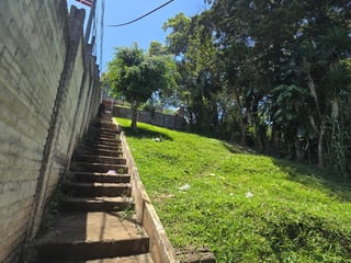 Inclined Land for Sale in Zona 16 Guatemala City - Image 1