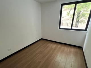 Exclusivo Apartamento en Zona 13, Ciudad de Guatemala - Lujo y Espacio - 4