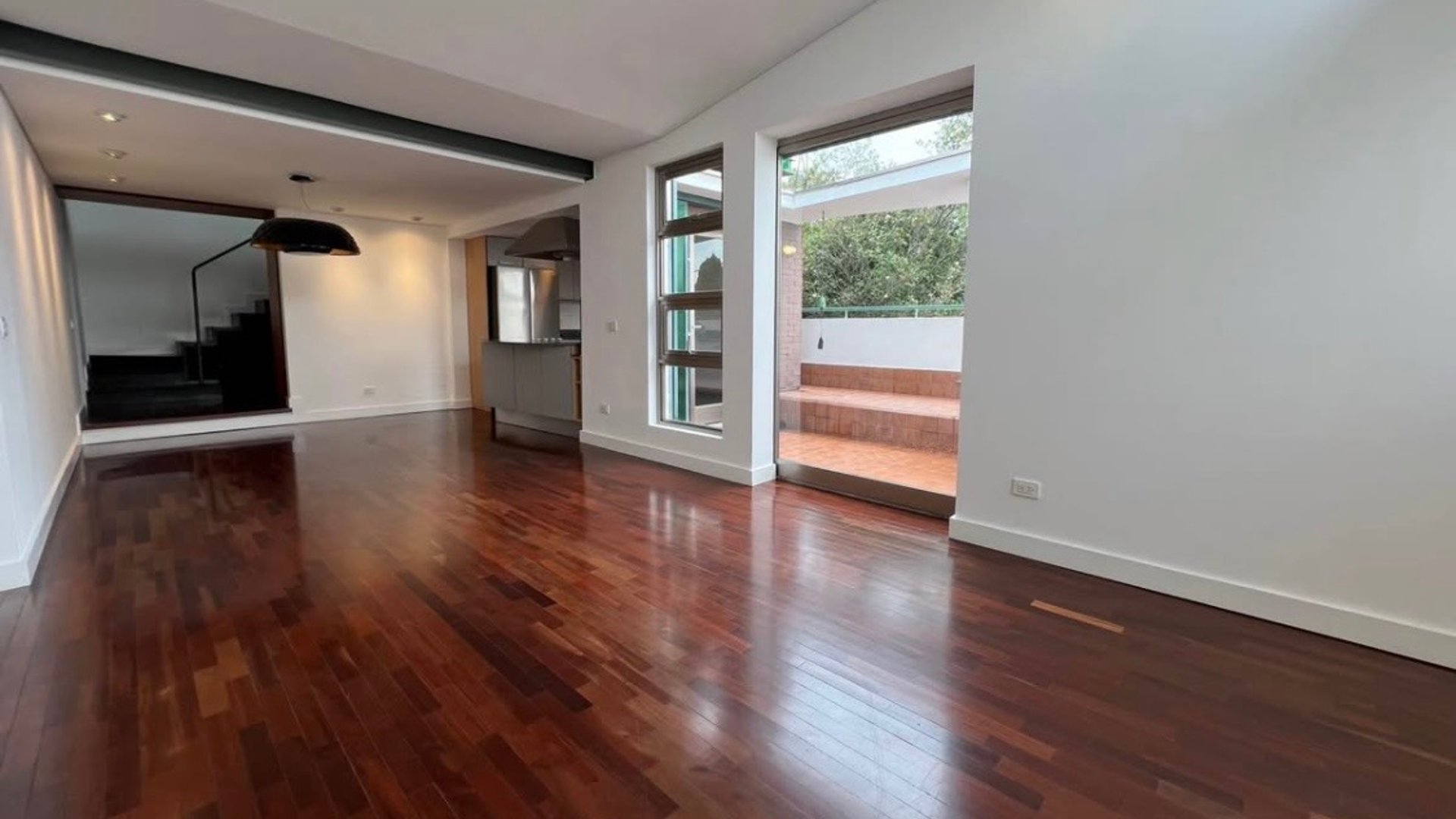 Apartamento en Renta: Lujo, Seguridad y Naturaleza en Guatemala - Image 1
