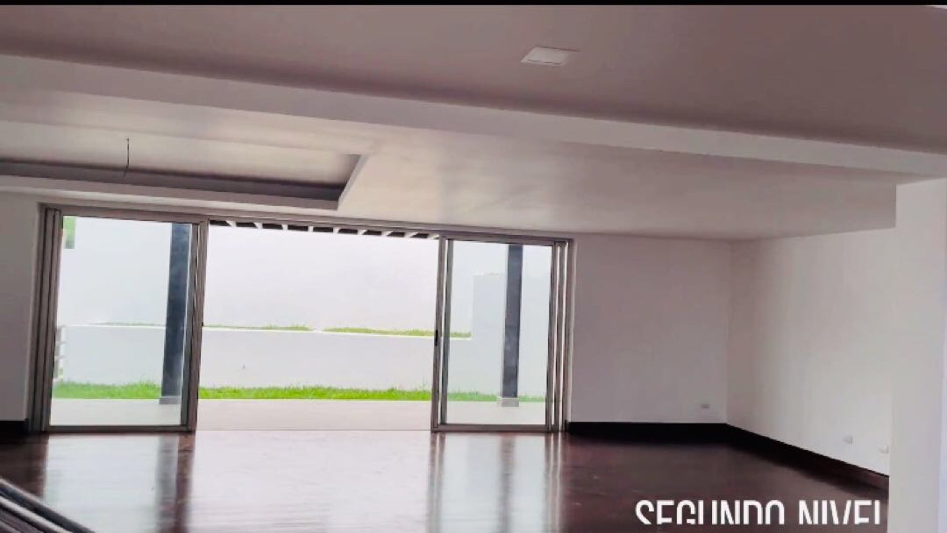 Vendo Linda Casa en Lomas de San Isidro zona 16 - Miniatura 7