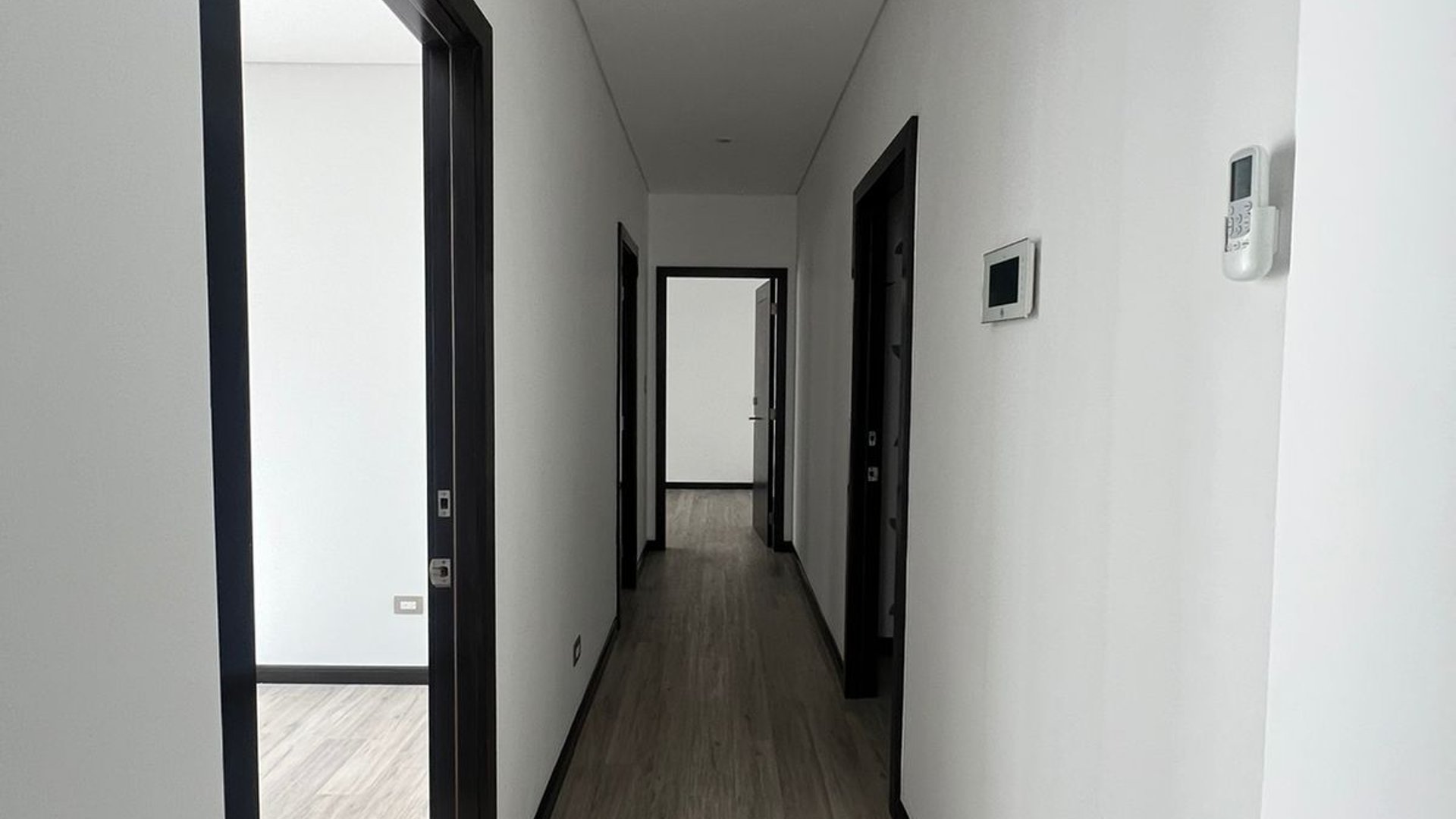 ALQUILER DE HERMOSO APARTAMENTO - LIRIOS DE CAYALÁ, ZONA 16 - Miniatura 10