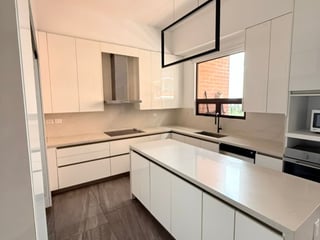 APARTAMENTO EN RENTA | SALVATORRE | ZONA 10 - 2