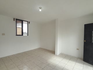 Casa en Venta Planos de Llano Largo Zona 18 Guatemala - Image 5