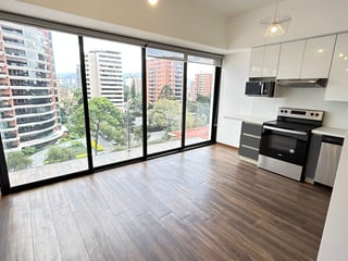  Alquilo / Vendo Apartamento en Casa Clara zona 10 - 3