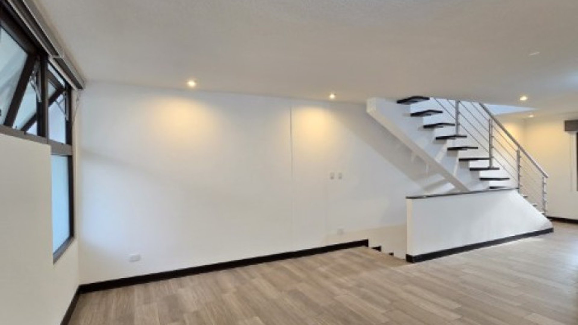 Casa en Renta Zona 7 de Mixco Residencial Cantoria - Miniatura 2
