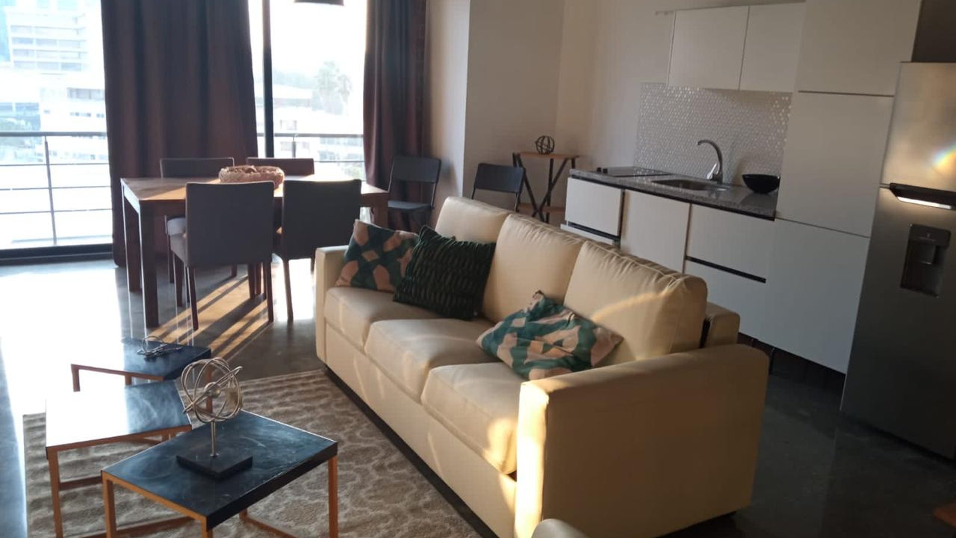 Apartamento tipo estudio amueblado en alquiler, Cuatro Venezia, z4